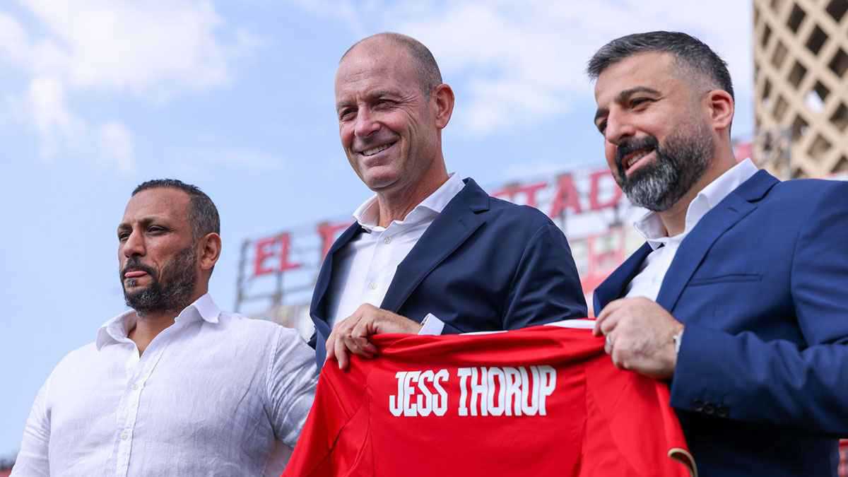 لأول مرة في مصر.. لماذا قرر الأهلي مضاعفة عدد مدربي حراس المرمى مع توروب؟