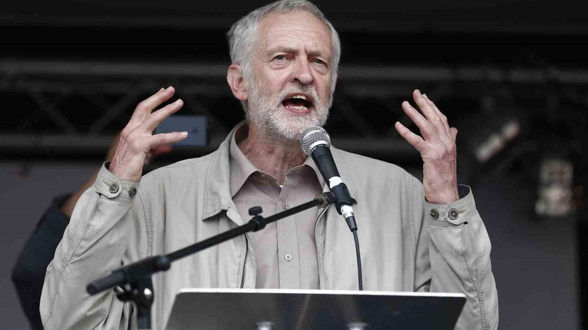 كوربين: صفقة ترامب تهديد للسلام