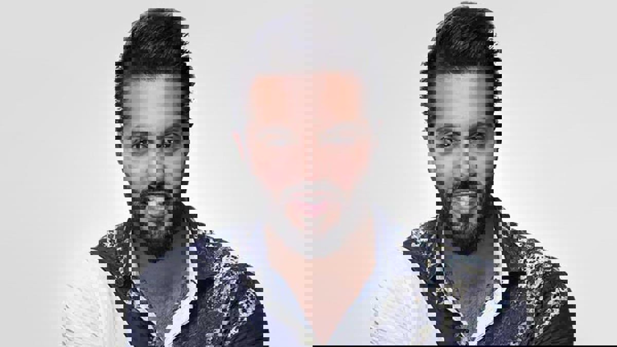 أنباء عن إصدار أمر بإلقاء القبض على المشهور الكويتي يعقوب بوشهري