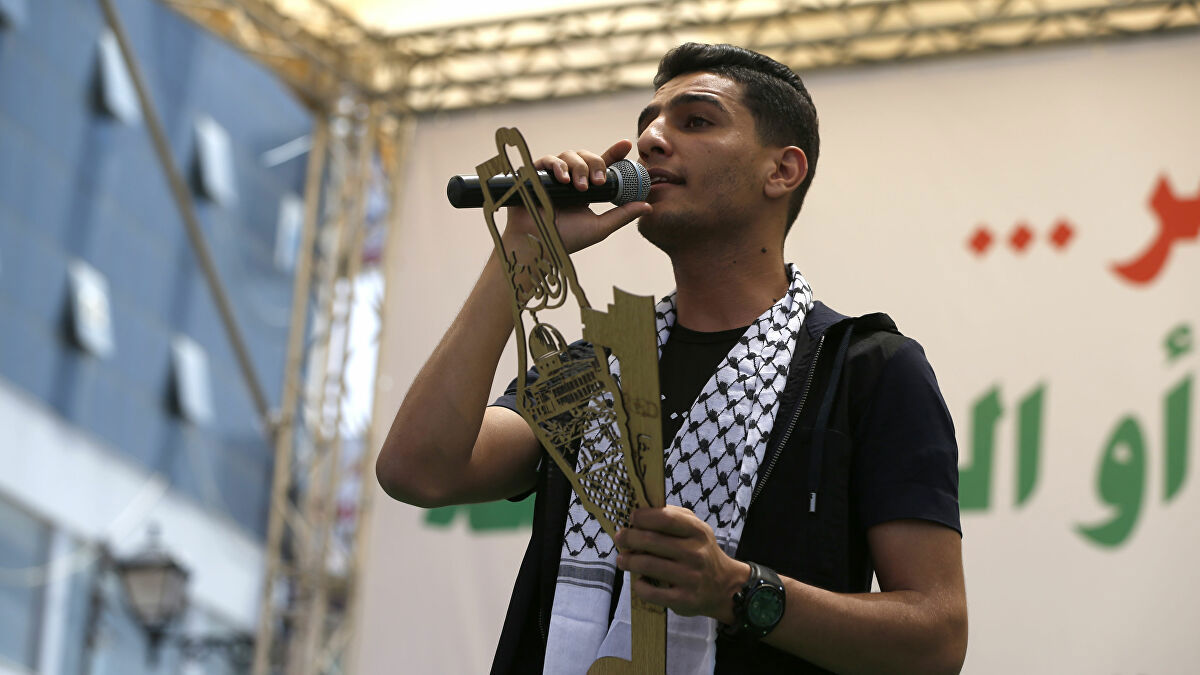 سجال بين محمد عساف وناطقَين إسرائيليين بسبب الحرب على غزة
