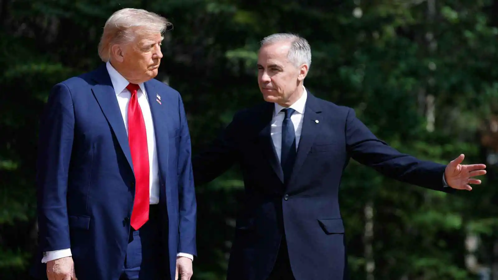 "إياكم والصين".. ترامب يهدد بفرض رسوم جمركية على واردات كندا