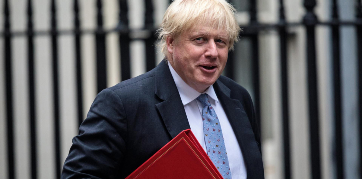 هل تمهد "فضيحة النقاب" الطريق أمام جونسون لزعامة بريطانيا؟