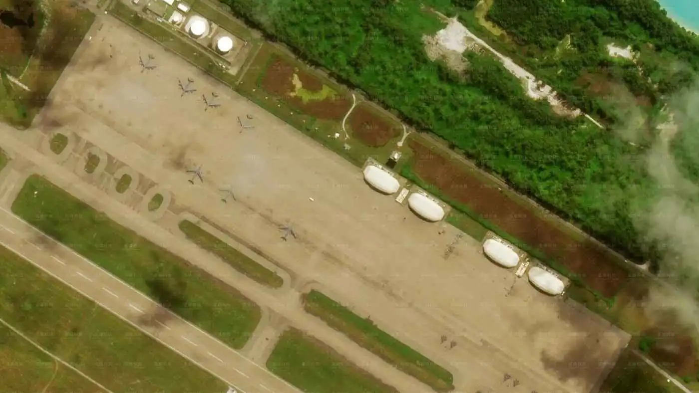 وسط تأهب إيراني.. تحركات أمريكية غامضة في قاعدة دييغو غارسيا