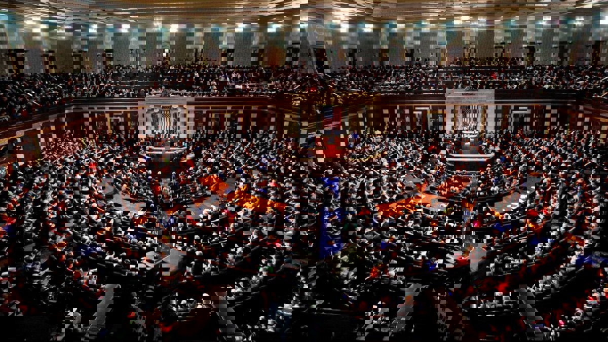 مجلس الشيوخ الأمريكي يقر مشروع قانون بتريليوني دولار لمواجهة "كورونا"