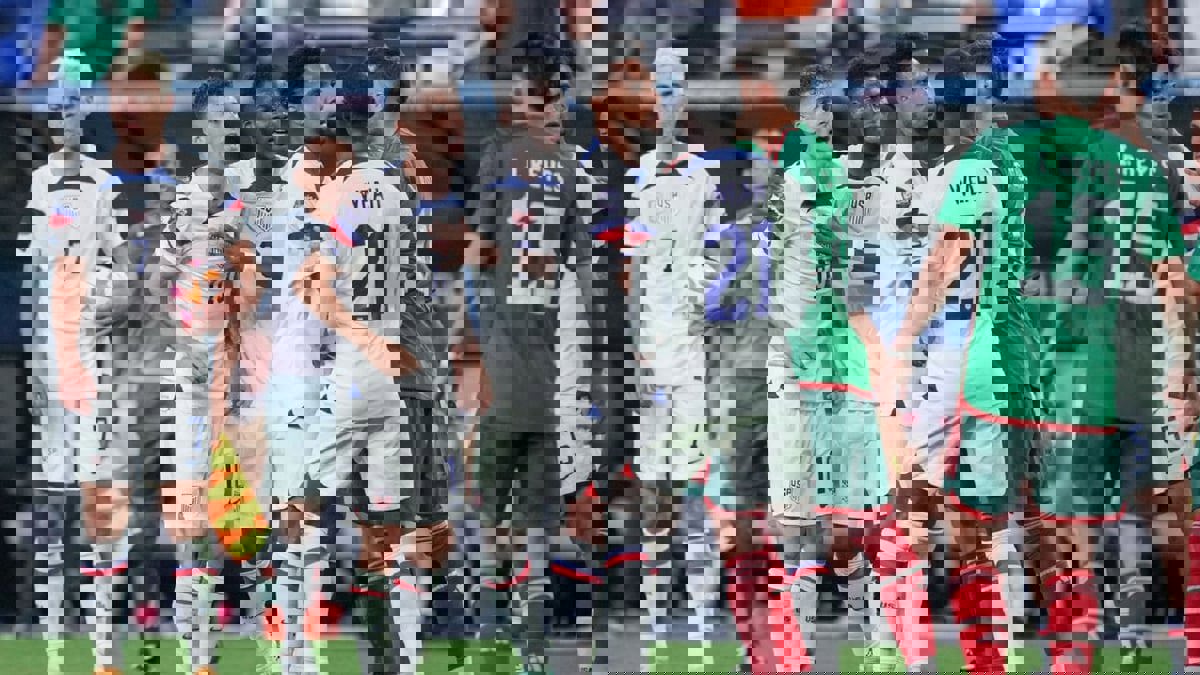 إيقاف 4 لاعبين من المكسيك وأمريكا بعد مشاجرة جماعية