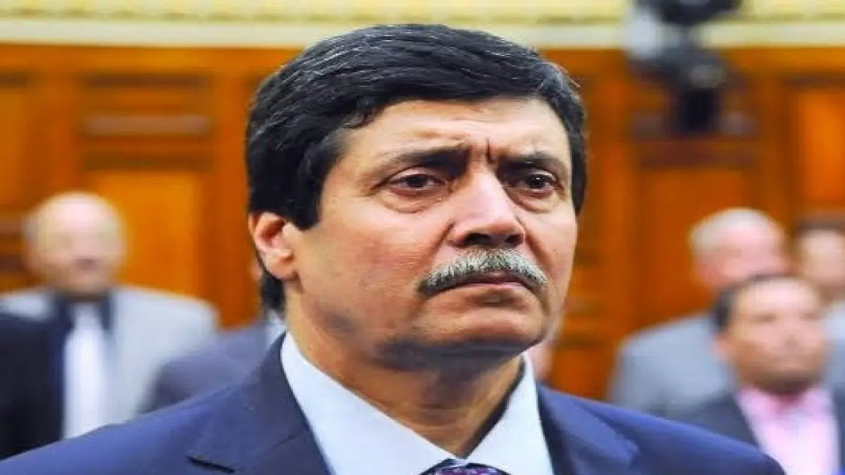 بعد مطالبات بعزله.. وزير المجاهدين في الجزائر ينفي حيازة الجنسية الفرنسية