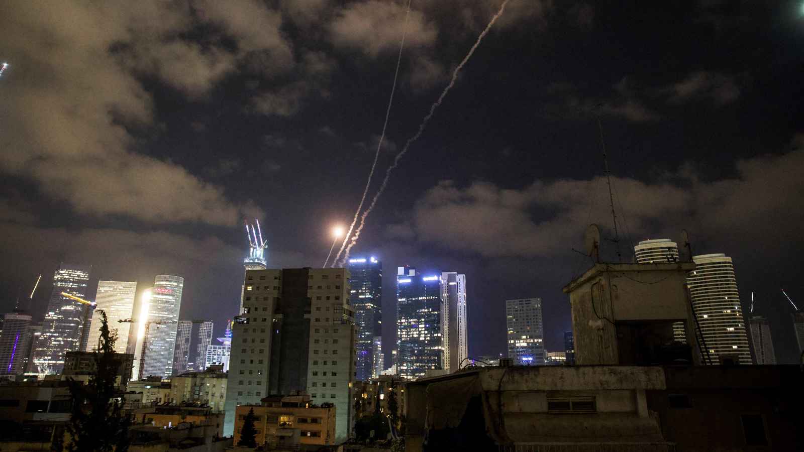 إعلام عبري: هجوم إيراني محدود استهدف شمال إسرائيل