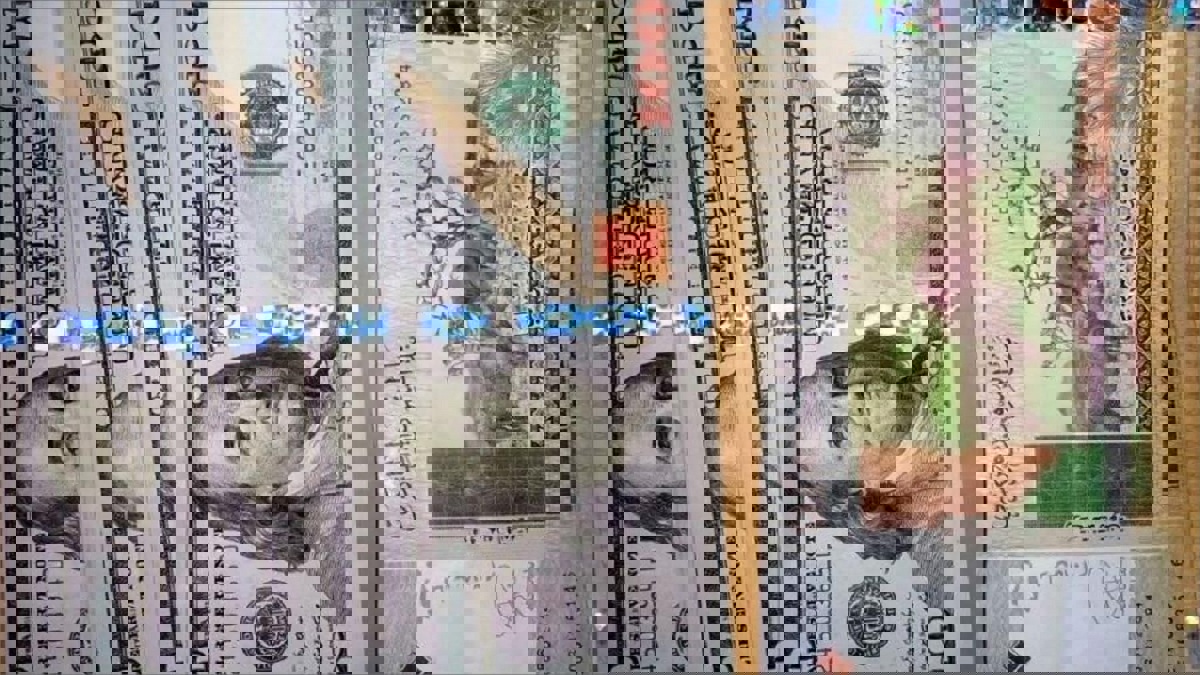 الدولار يسجل رقما قياسيا جديدا مقابل الجنيه السوداني