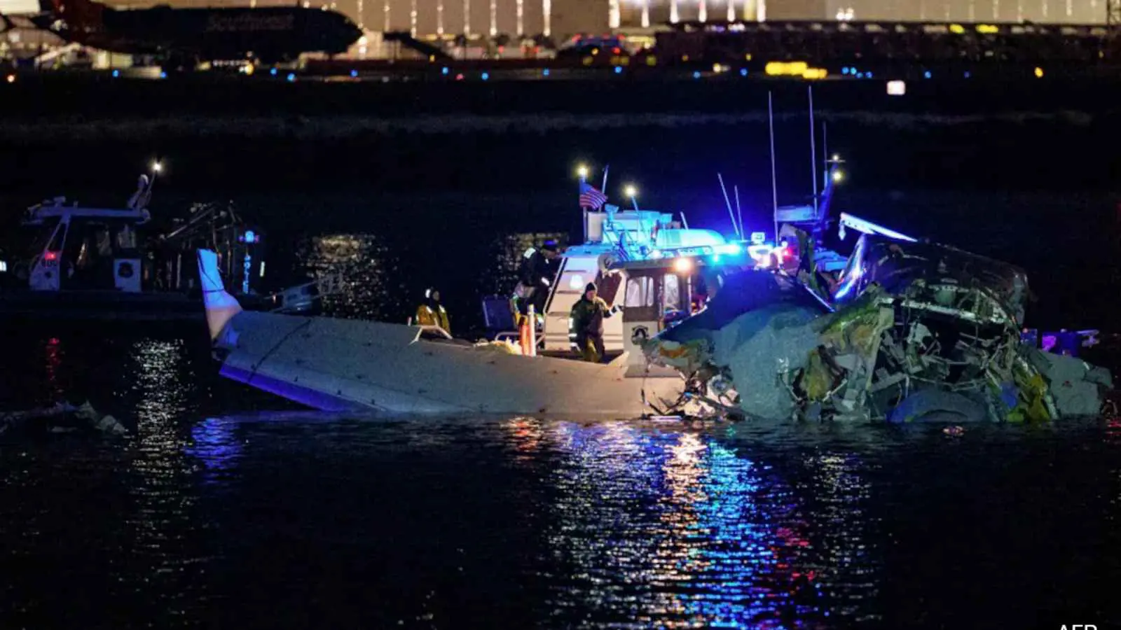 مشاهير كانوا على متن الطائرة الأمريكية المنكوبة (صور)