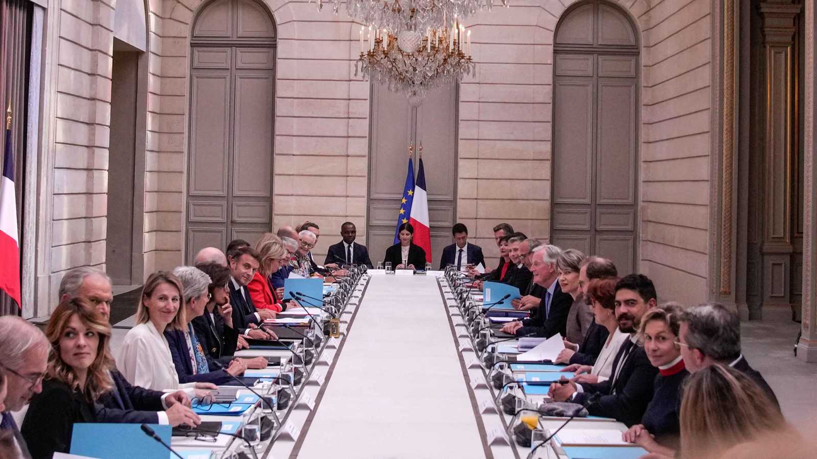 مخاض الإليزيه 2025.. بايرو والميزانية عنوانا "العام العاصف" لفرنسا