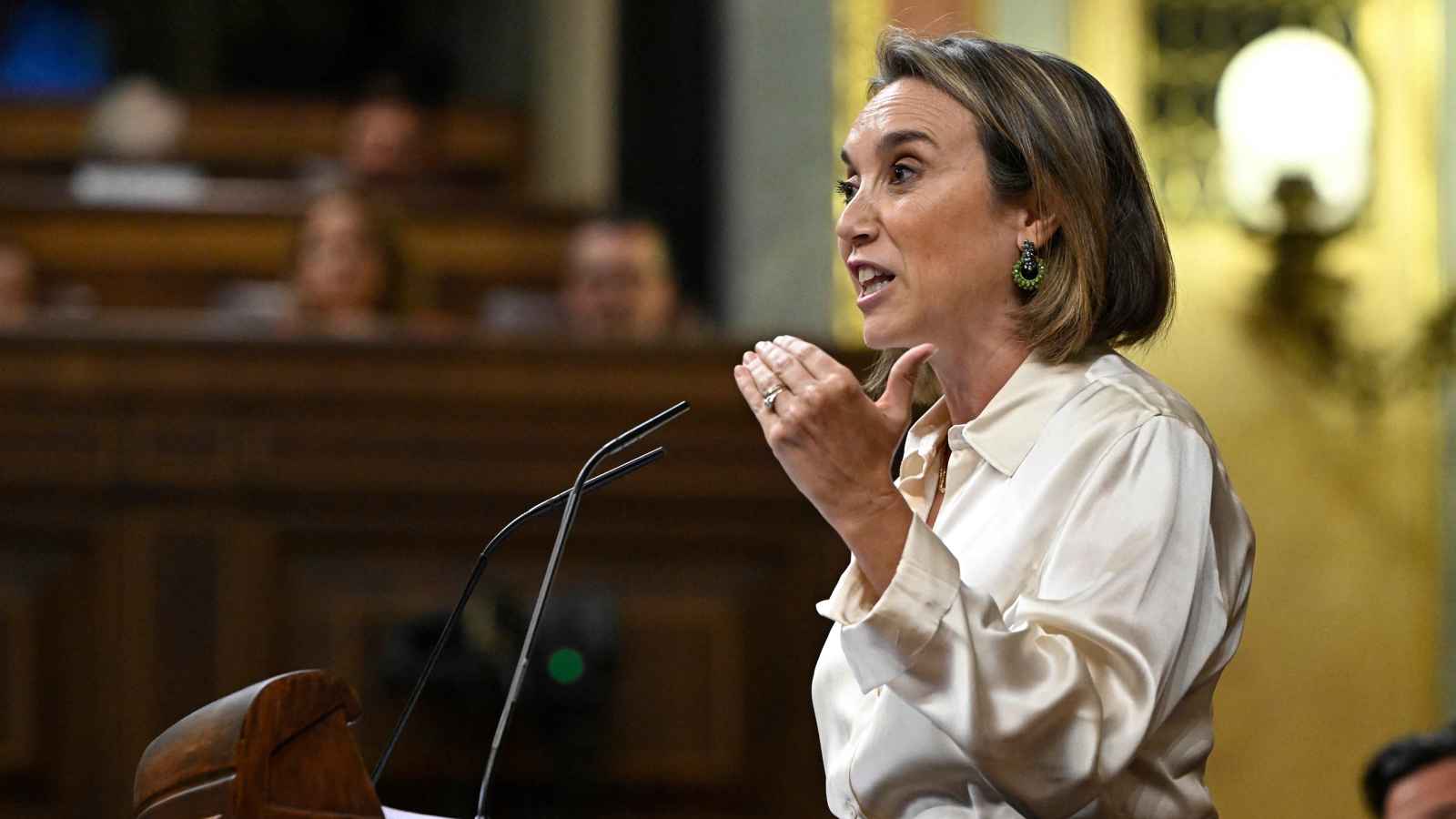 "غير مقبول".. حزب الشعب الإسباني يفتح النار على الحكومة بسبب أزمة الكهرباء