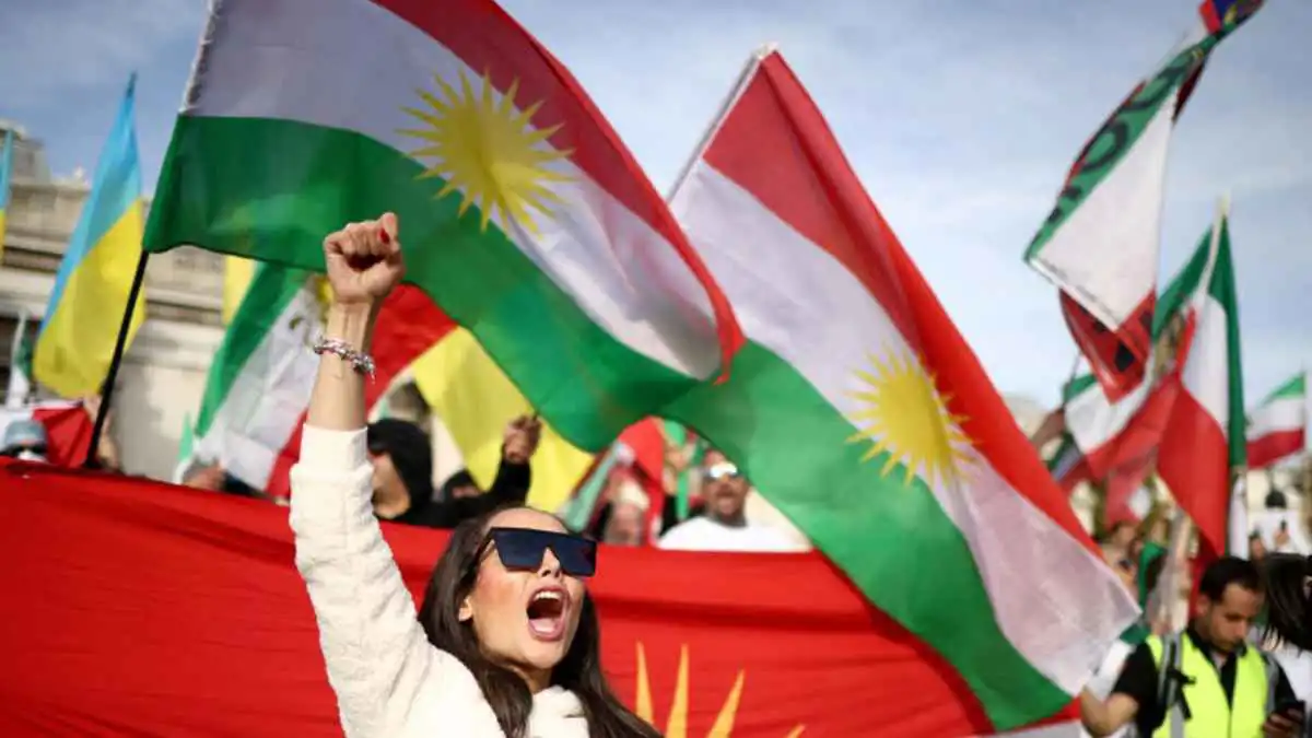 92% ساخطون من أوضاع البلاد.. الإيرانيون يوجهون إنذاراً سياسياً خطيراً للحكومة