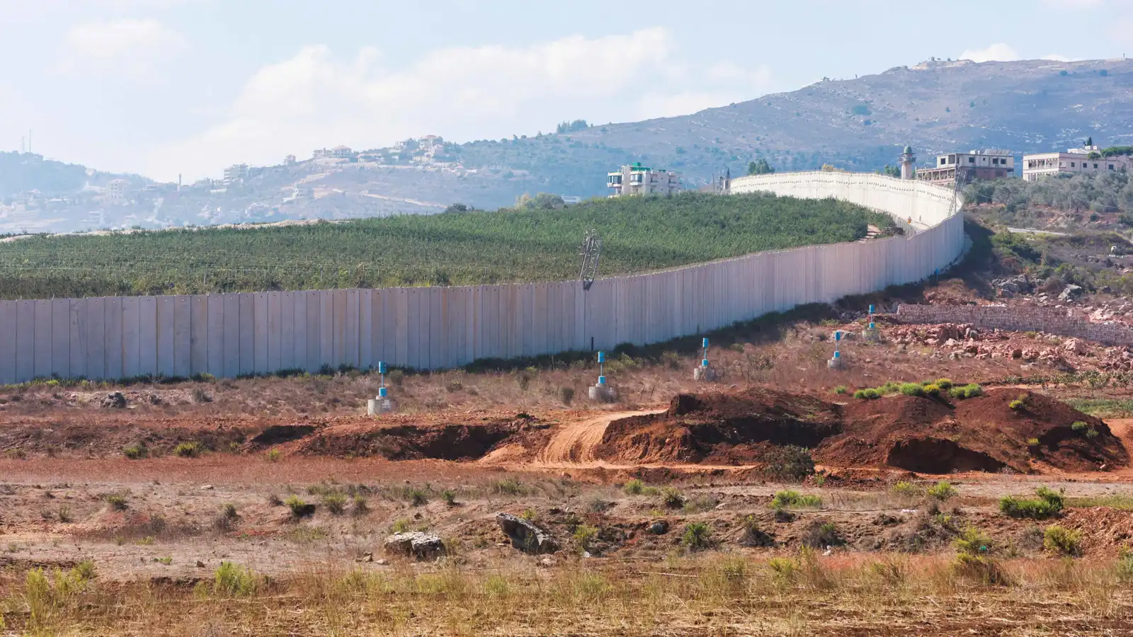 معركة تثبيت الأراضي.. الحدود الجنوبية "بؤرة اشتعال" خطيرة في لبنان