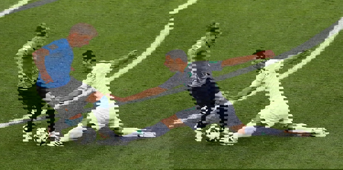 مباراة السعودية وأوروغواي.. إصابة تيسير الجاسم قد تكلفه الغياب عن مواجهة مصر (فيديو)