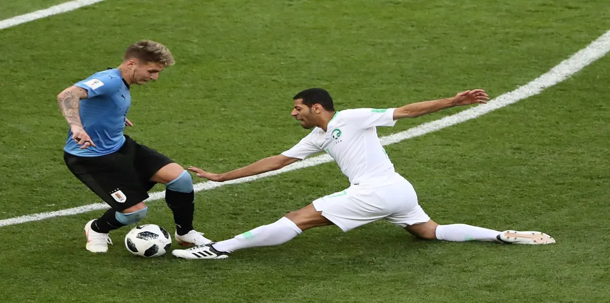 مباراة السعودية وأوروغواي.. إصابة تيسير الجاسم قد تكلفه الغياب عن مواجهة مصر (فيديو)