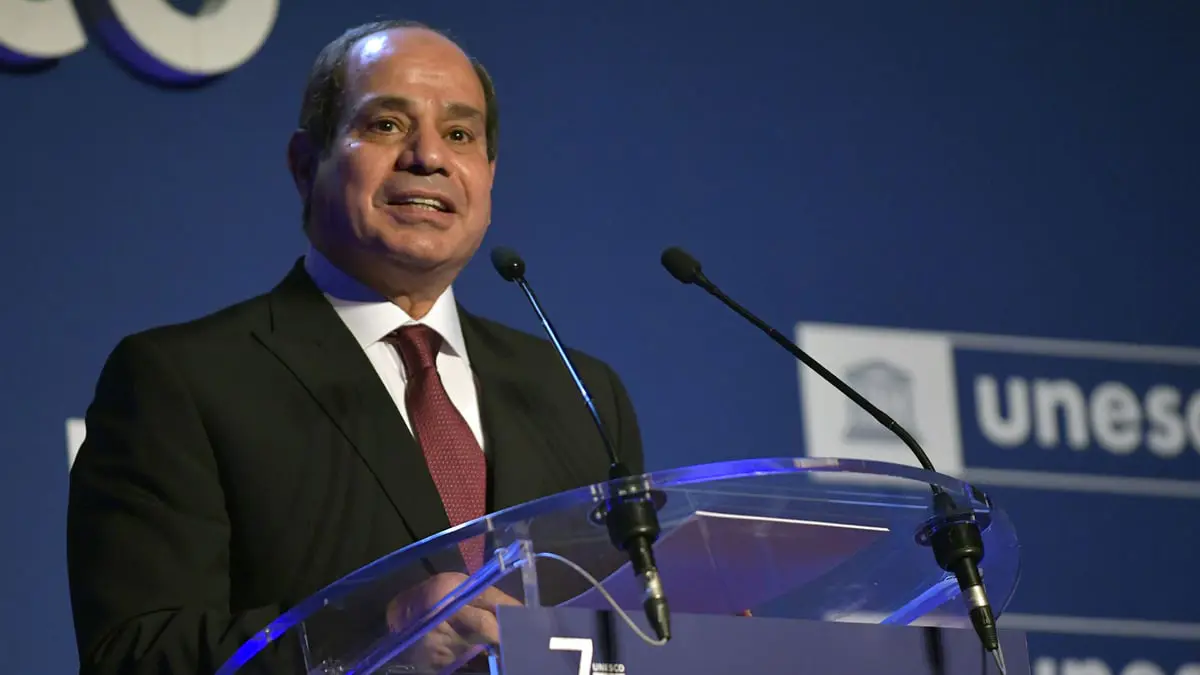 السيسي يوجه برفع الحد الأدنى للأجور ومنح علاوات للموظفين