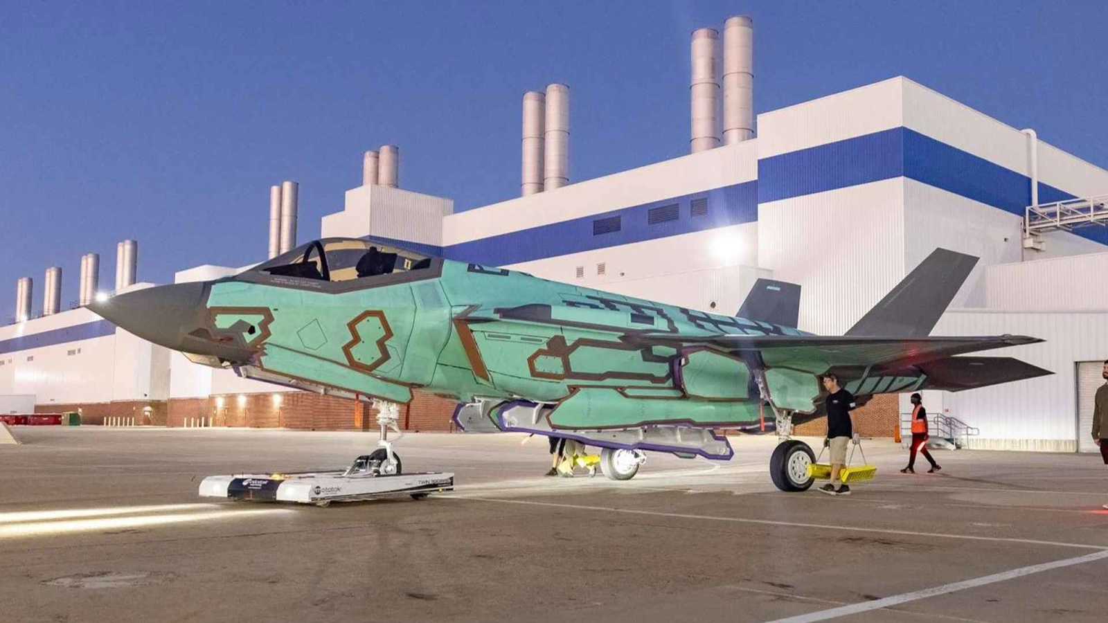 فنلندا تطير إلى المستقبل.. اكتمال تجميع أول "إف-35 إيه" في قلب أمريكا