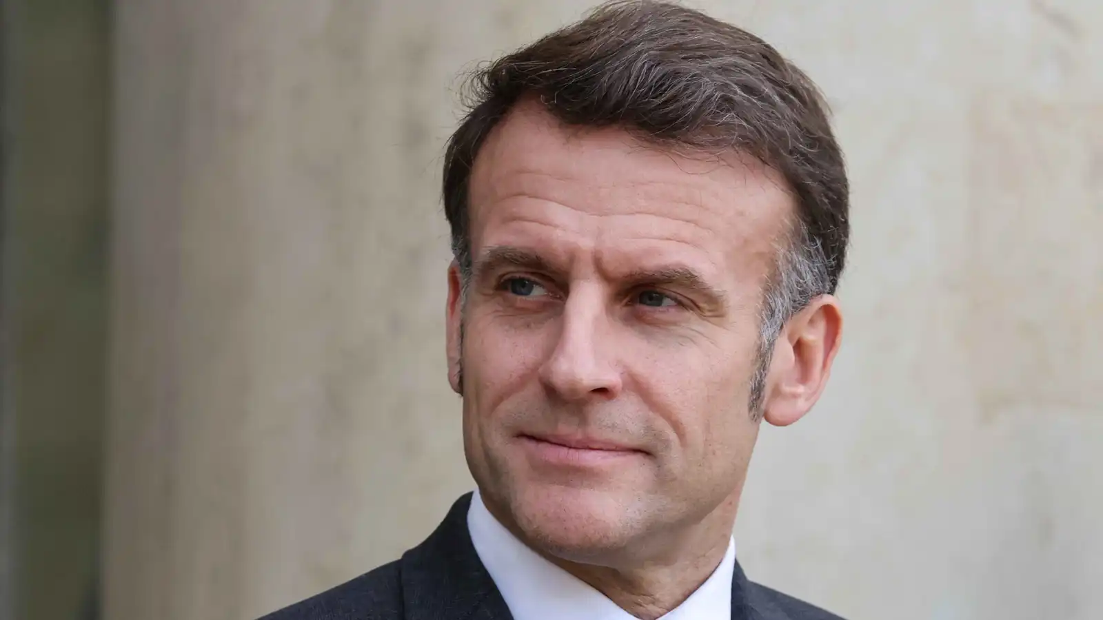 ماكرون: سندعم تنفيذ اتفاق وقف إطلاق النار في سوريا