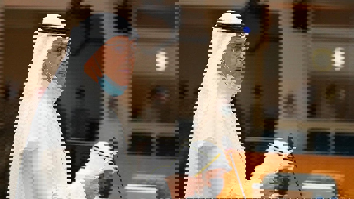 أمين عام مجلس الأمة الكويتي عادل اللوغاني يتعرض للإغماء خلال جلسة