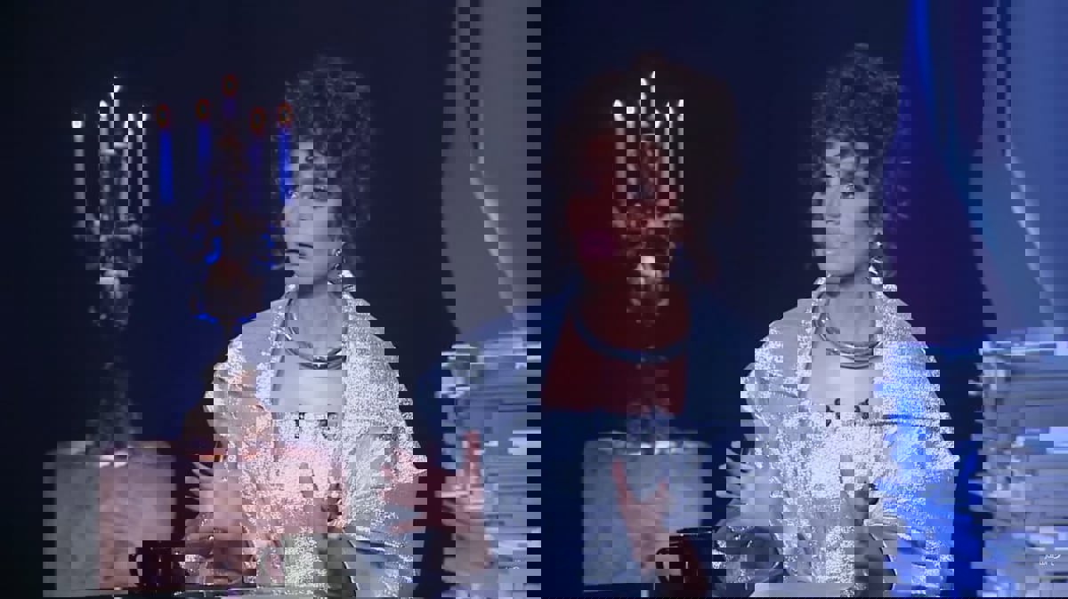 بسمة وهبي تحرج حورية فرغلي بهجوم "فج" وتصفها بـ "التعيسة" (فيديو)