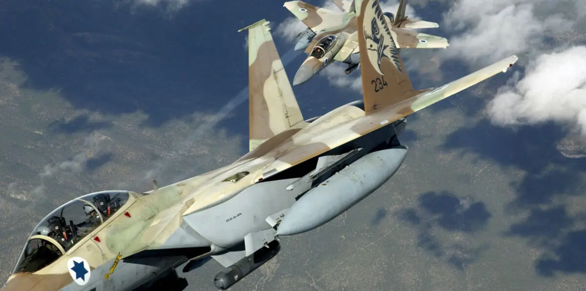 تقرير: إسرائيل تستعد لمهاجمة مواقع لحزب الله في سوريا وجنوب لبنان