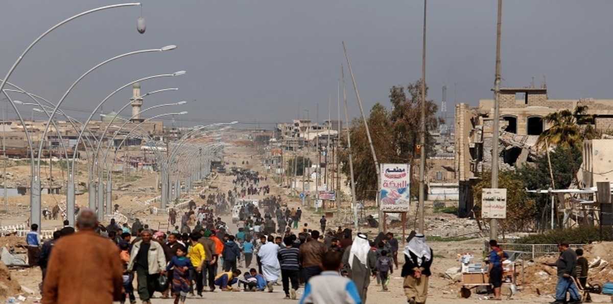 فرار المحاصرين وعودة النازحين.. تقاطعات أهالي الموصل المؤلمة في شارع بغداد