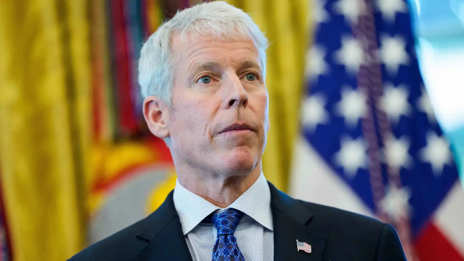 وزير الطاقة الأمريكي في فنزويلا.. إعادة هندسة النفوذ بأمريكا اللاتينية