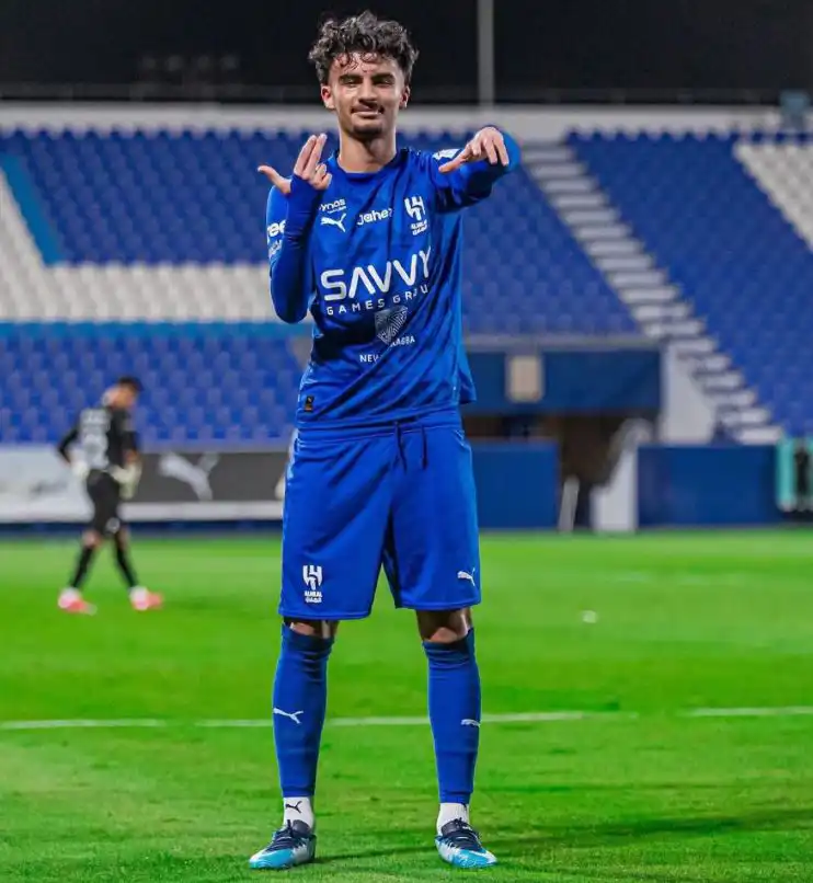 خالد اللحيان لاعب الهلال السعودي الصاعد