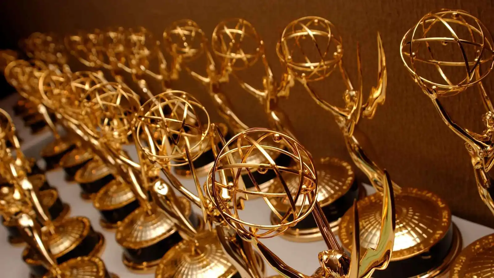 مفاجآت وأرقام قياسية في جوائز "إيمي" (فيديو إرم)