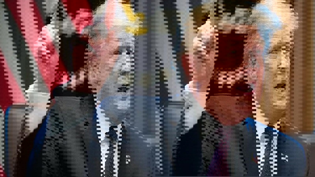 3 مرات في ساعة.. ترامب يصف كورونا بـ"الفيروس الصيني" رغم احتجاج بكين