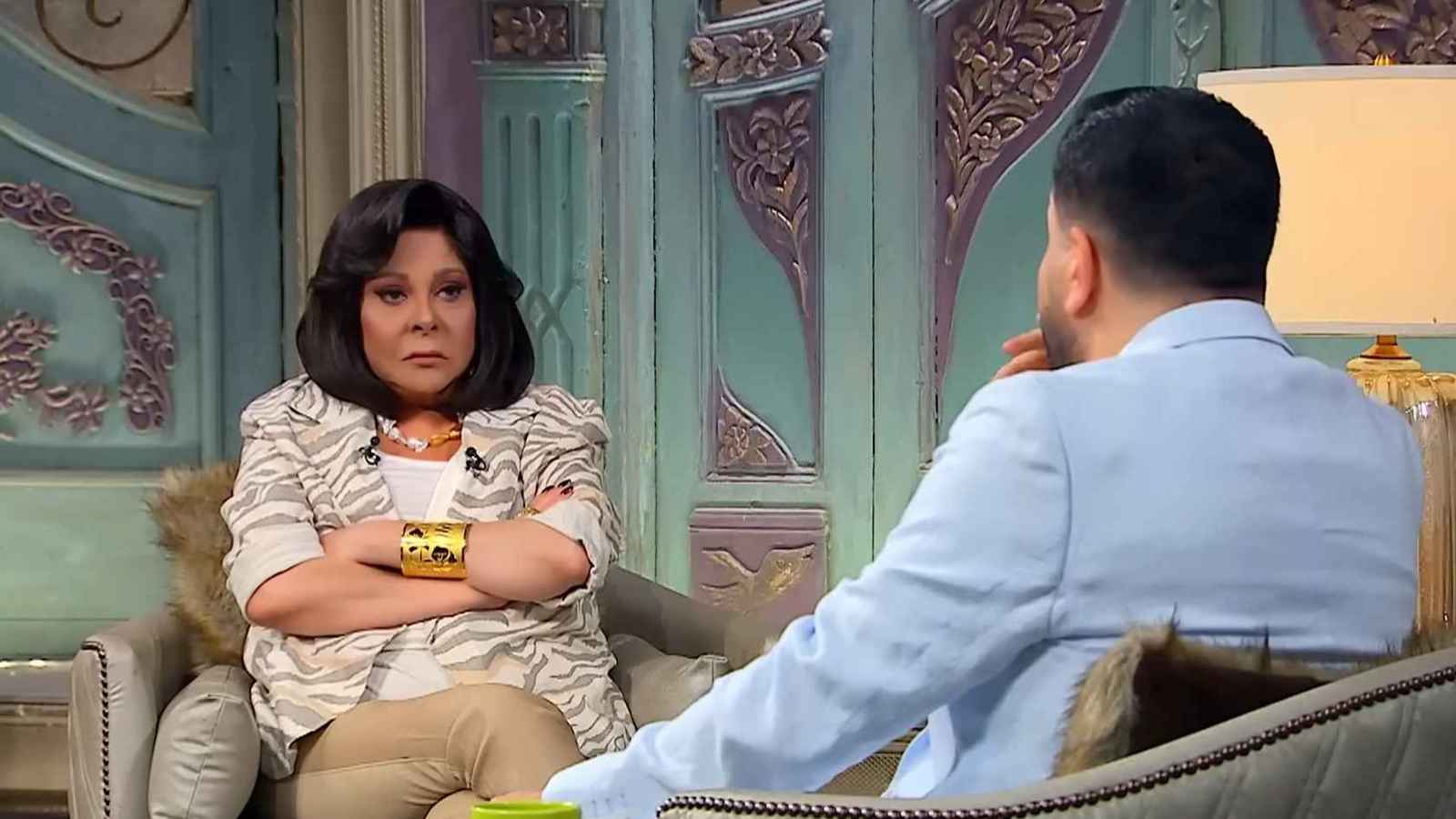 انهار باكياً.. فنان مصري يعيش "أسوأ شهور حياته" ويكشف السر (فيديو)