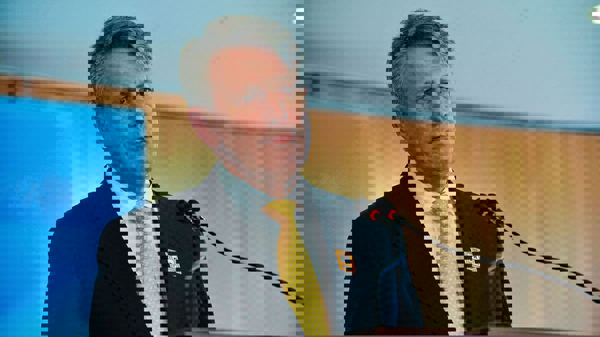 "شل" تعتزم الانسحاب من مشاريع النفط والغاز في وسيا