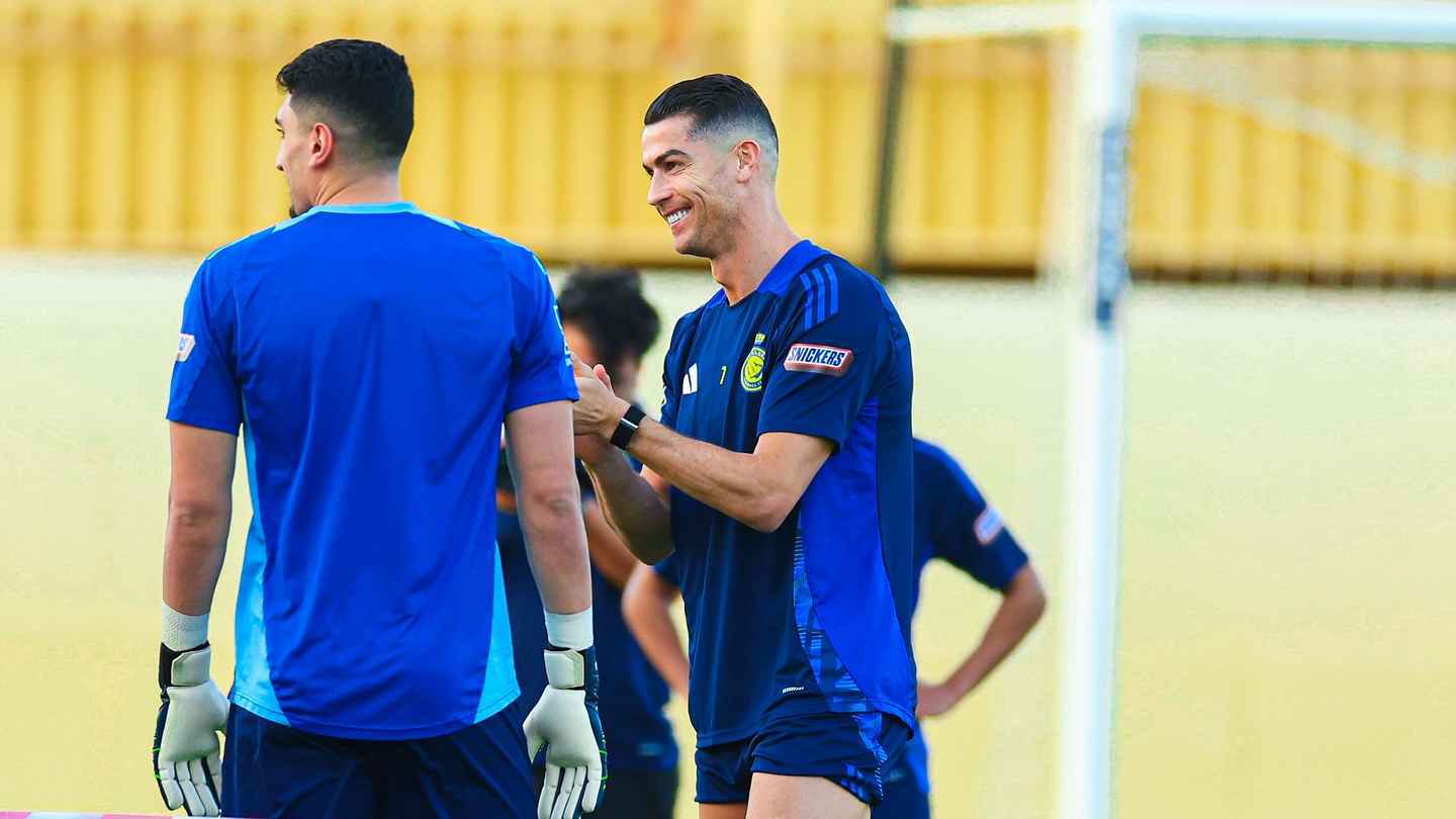 رونالدو يفاجئ سيدات النصر السعودي (صورة)