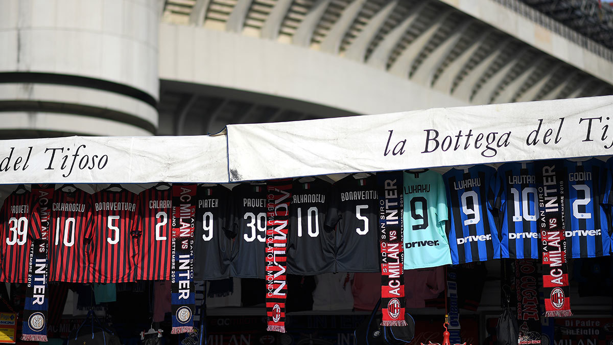 التشكيلة الرسمية لمباراة ميلان ضد إنتر ميلان في الدوري الإيطالي