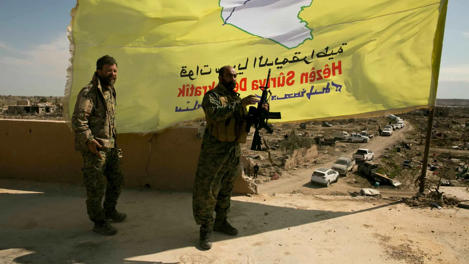 "قسد" تعلن سيطرتها على "القرى السبع" بدير الزور