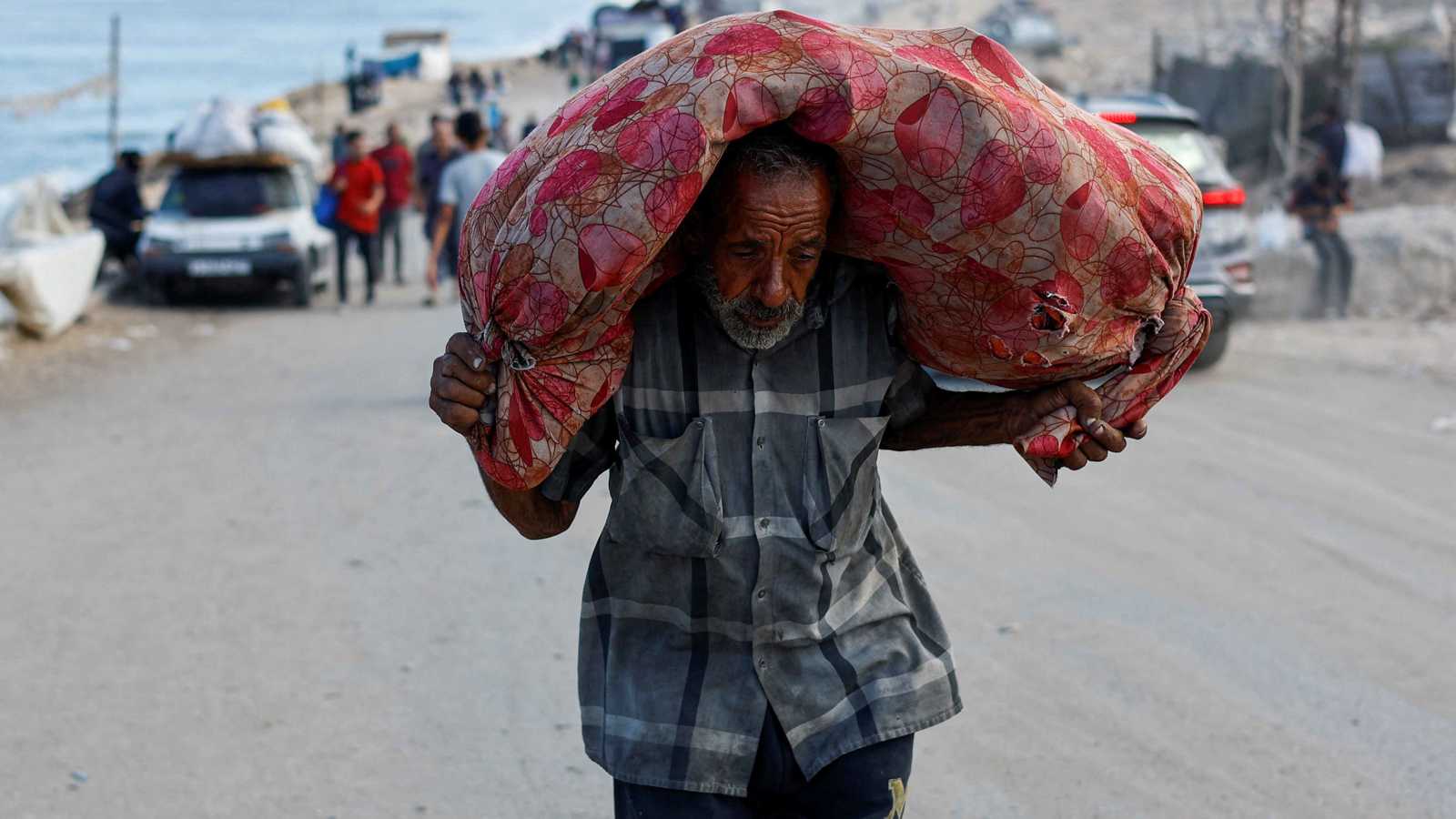 كارثة إنسانية.. قتلى وجرحى بأعداد هائلة في غزة خلال يوم (فيديو)