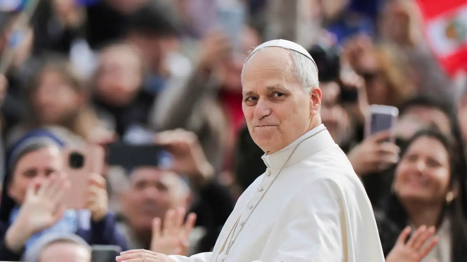 بابا الفاتيكان يندد "بالعنف الفظيع" في الشرق الأوسط