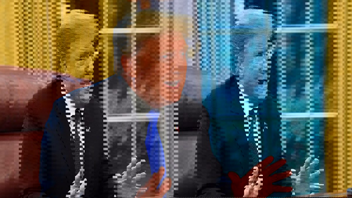 ترامب يدافع عن موقفه حيال التجارة مع الصين بعد رسوم جديدة