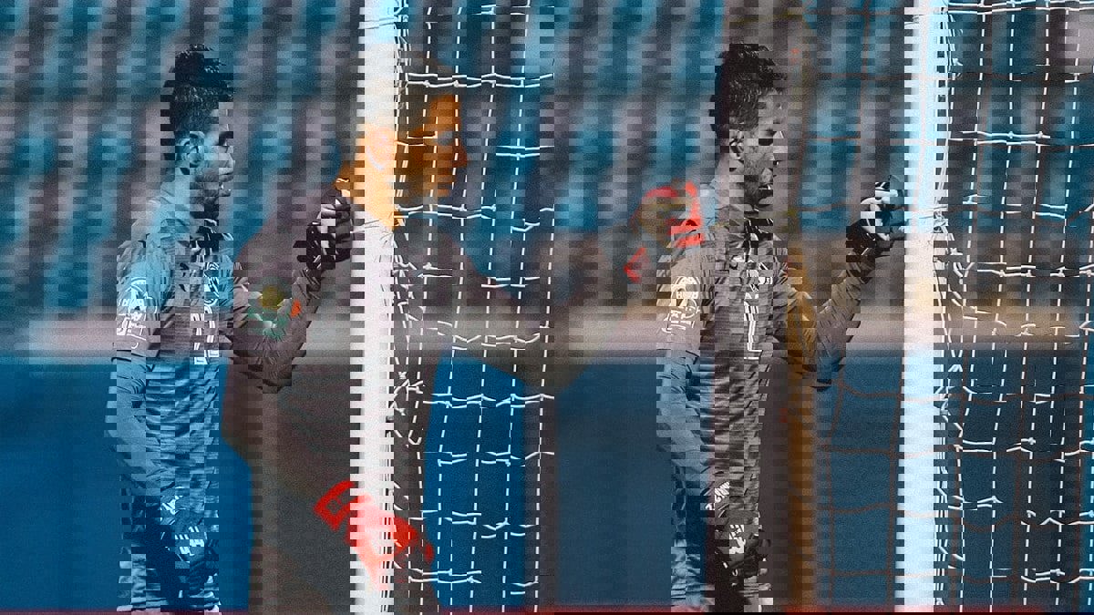 خطأ كارثي من شريف إكرامي يهدي الرجاء التقدم على حساب بيراميدز (فيديو)