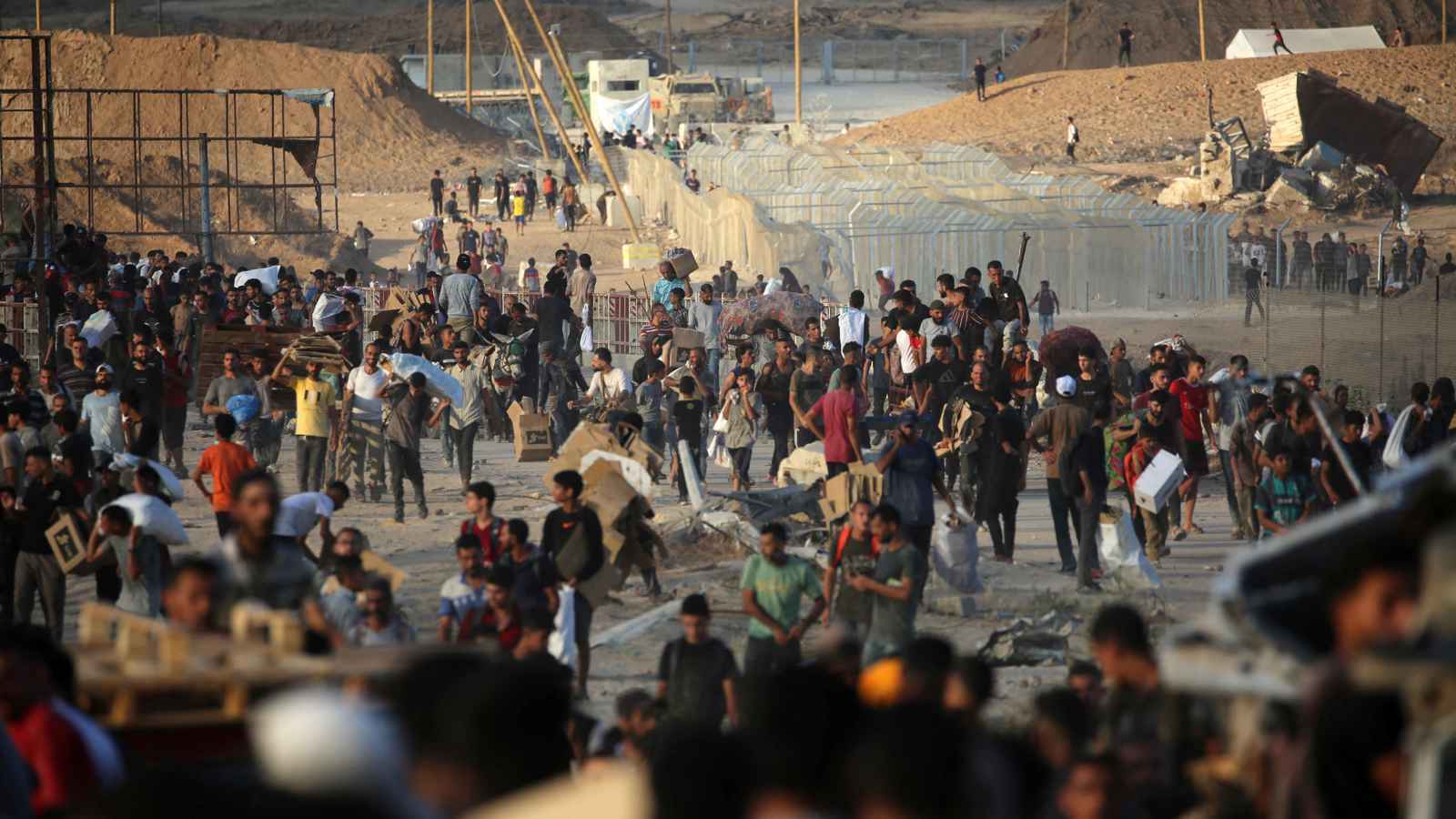 إصابة أمريكيين بهجوم على مركز "غزة الإنسانية" في خان يونس