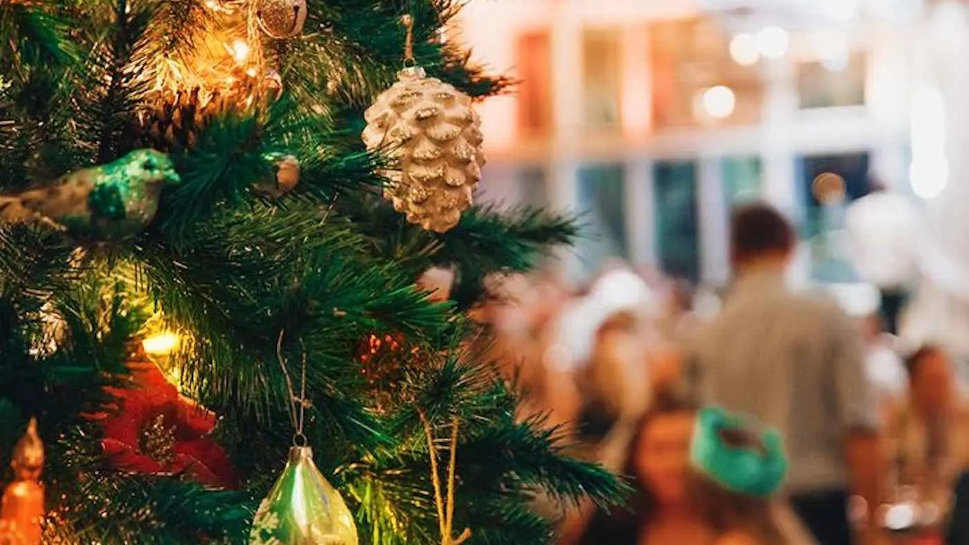 لماذا يرتفع معدل النوبات القلبية في موسم العطلات؟