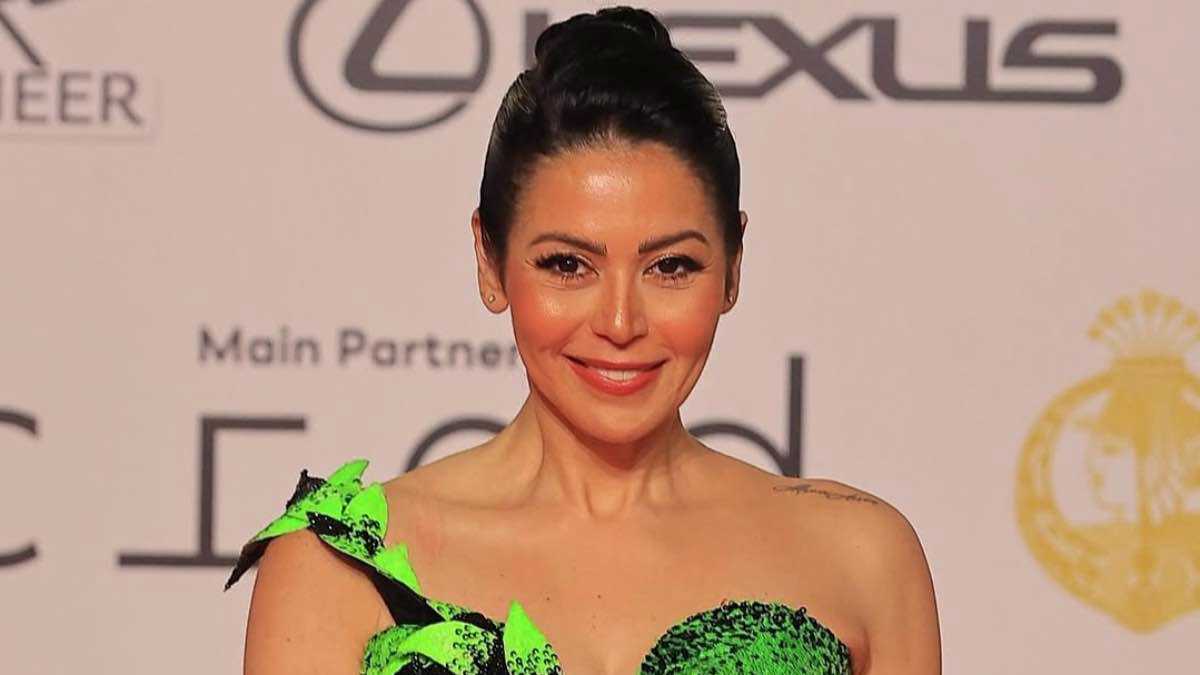 لقاء الخميسي تعلق على جدل طلاق زوجها من إيمان الزيدي