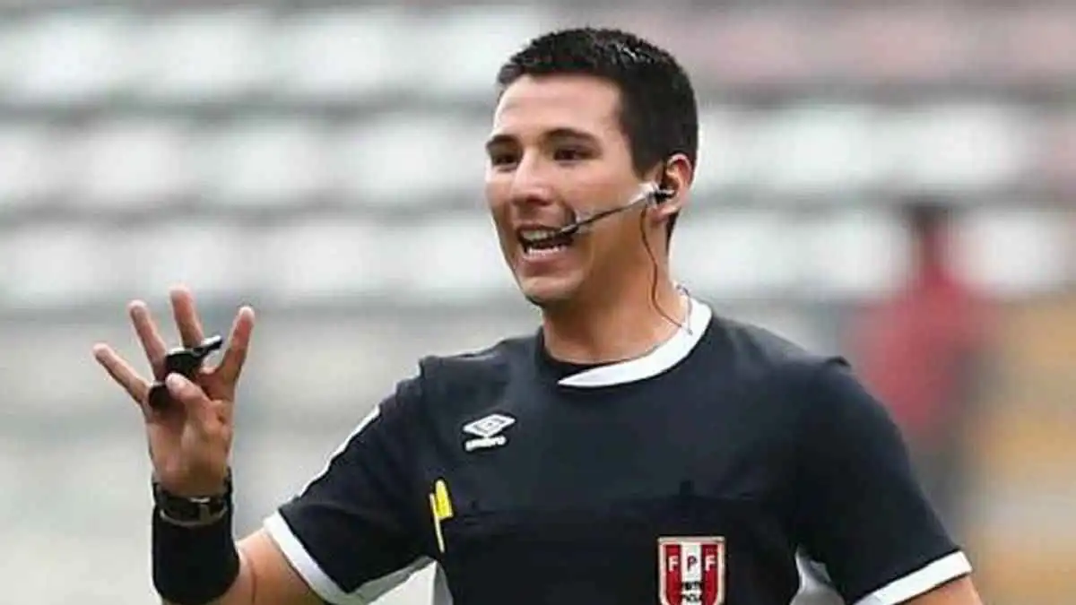 من هو حكم مباراة الأهلي والقادسية في الدوري السعودي؟