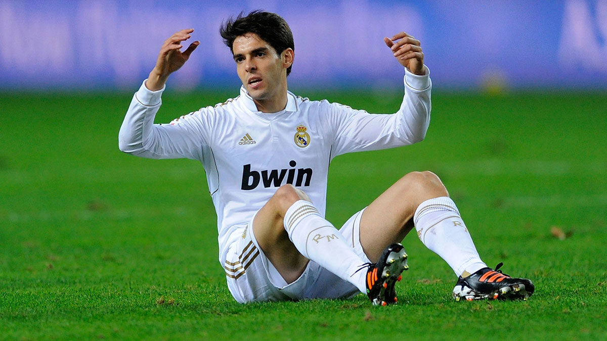 كاكا يتحدث عن سر أزمته مع مورينيو في ريال مدريد.. وعلاقته بكريستيانو رونالدو