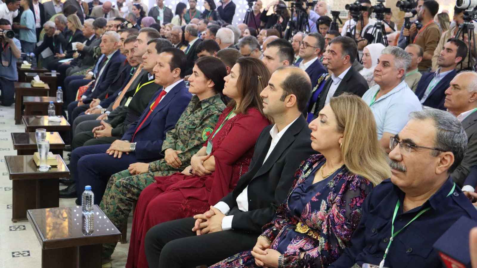 مؤتمر أكراد سوريا: تشكيل وفد لتطبيق الرؤية السياسية ومناقشتها في دمشق