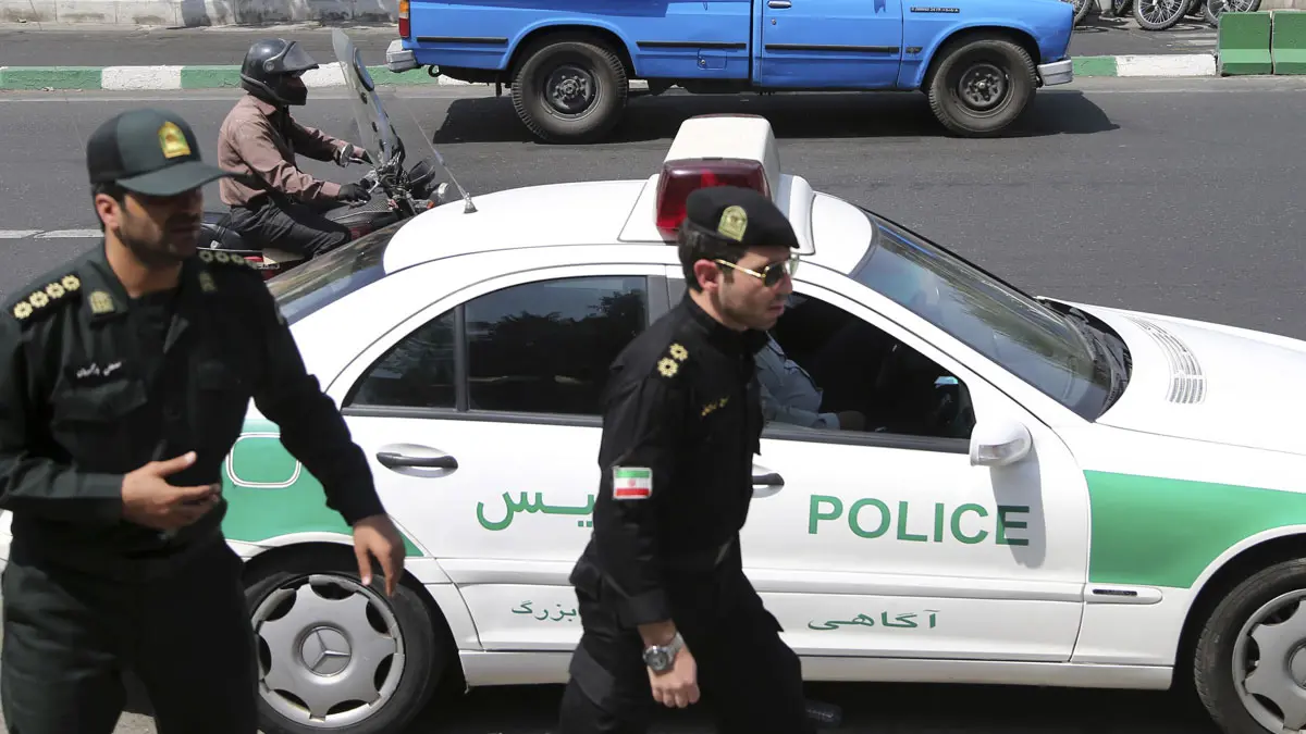 الأمن الإيراني يعتقل 34 متظاهرًا في مناطق مختلفة من البلاد