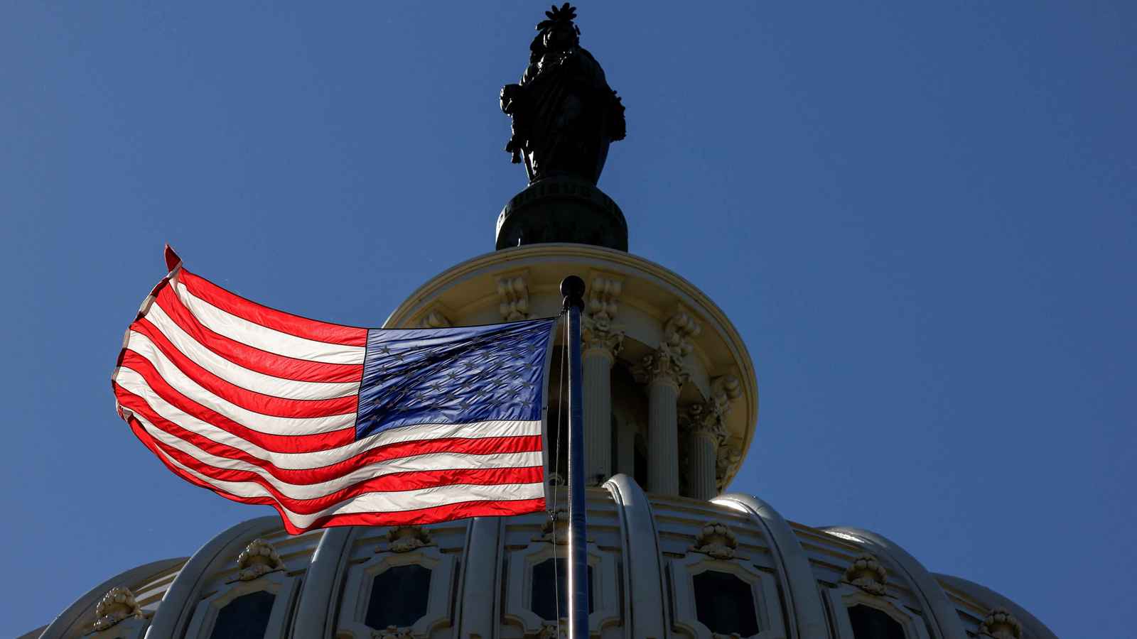 صفعة لترامب.. "الشيوخ الأمريكي" يقر تشريعا لإنهاء الرسوم الجمركية على كندا