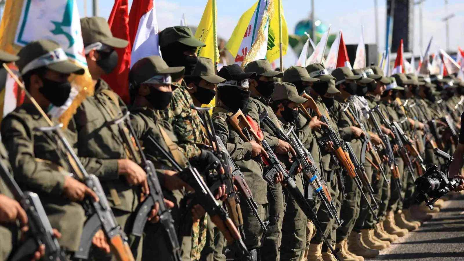 تحت إشراف الحرس الثوري.. أذرع إيران تتحضر لـ"الحرب الشاملة" مع أمريكا