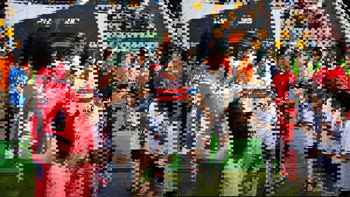 بعد التتويج بالكونفدرالية.. ممر شرفي من لاعبي فيوتشر للزمالك (فيديو)