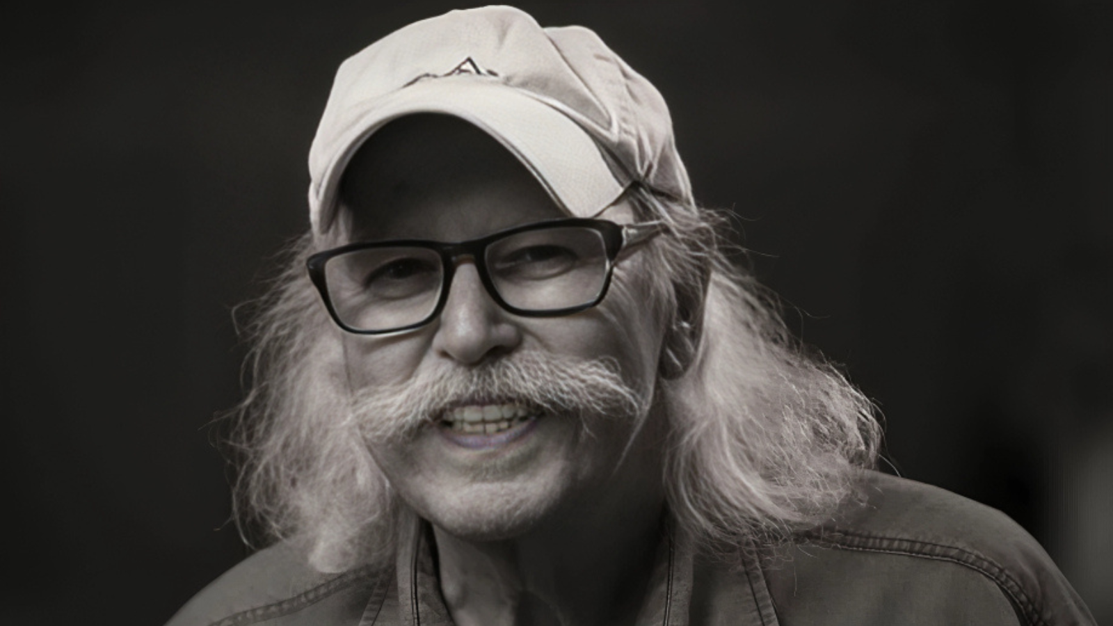 رحيل "عمي برهان".. الجزائر تودع مدني نعمون بعد صراع مع المرض